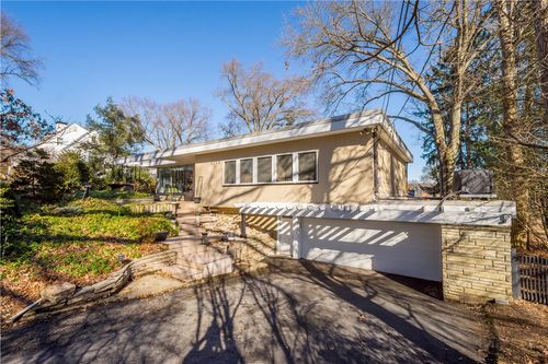 3113 Hillcrest Rd, Bethel Park, PA, 15102-1211 | Card Image