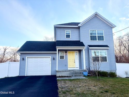2820 Olean St, Schenectady, NY, 12306-2440 | Card Image