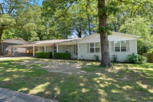 801 Pinewood Dr, Benton, AR, 72019-2414 | Card Image