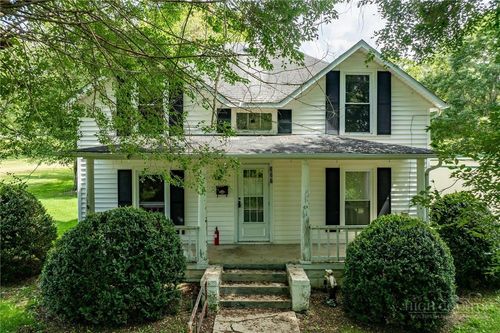 327 Pine St, Mountain City, TN, 37683-1621 | Card Image