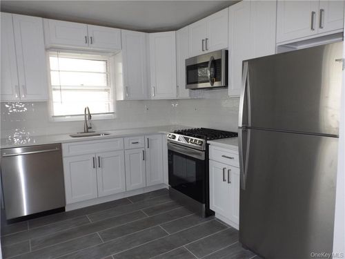 2-21 Pine St, West Harrison, NY, 10604-2522 | Card Image