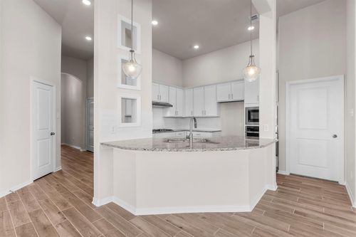 6227 Parklanding Ln, Baytown, TX, 77521 | Card Image