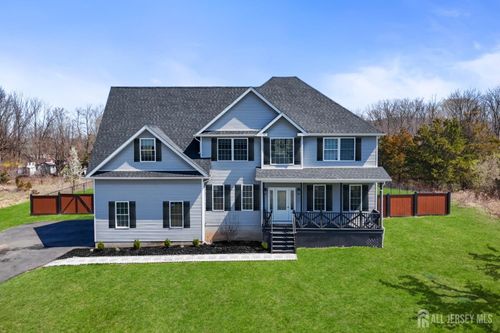 11 Davon Ln, HAMBURG, NJ, 07419-2638 | Card Image