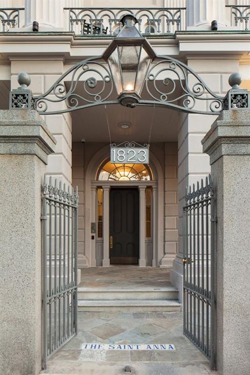 apt-301-1823 Prytania St, New Orleans, LA, 70130-5265 | Card Image