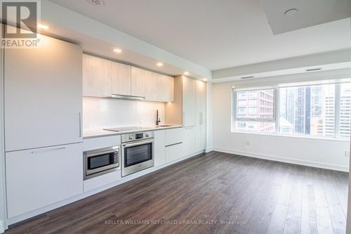 2104-609 Sherbourne Street, Toronto (North St. James Town), ON, M4X0A4 | Card Image