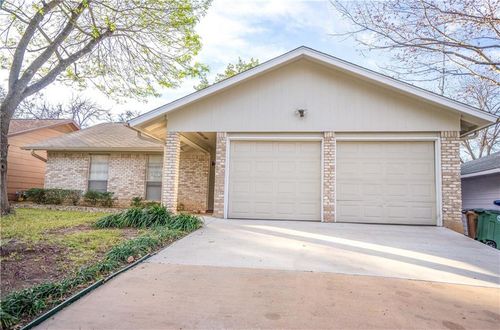 11620 Elk Park Trl, Austin, TX, 78759-4114 | Card Image
