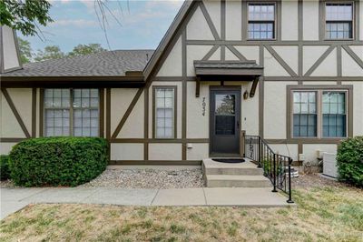 7034 Nw Fisk Court, Townhouse with 2 bedrooms, 2 bathrooms and null parking in Kansas City MO | Image 1