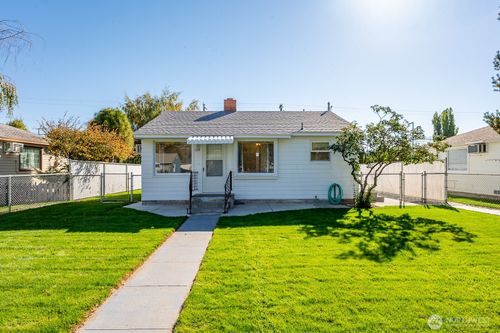 1318 C St Sw, Ephrata, WA, 98823-2116 | Card Image
