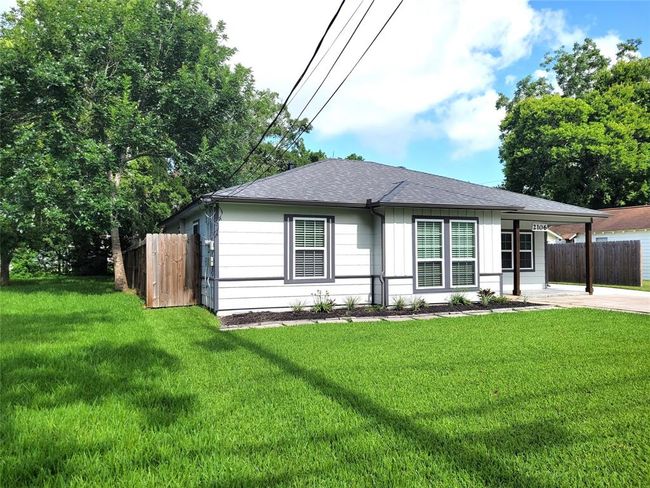 2106 N Galveston Ave, House other with 3 bedrooms, 2 bathrooms and 2 parking in Pearland TX | Image 38