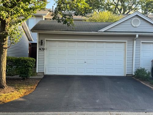 409 Hazelwood Ter, Buffalo Grove, IL, 60089-1880 | Card Image