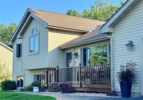 N8185 945th St, RIVER FALLS, WI, 54022-4495 | Card Image