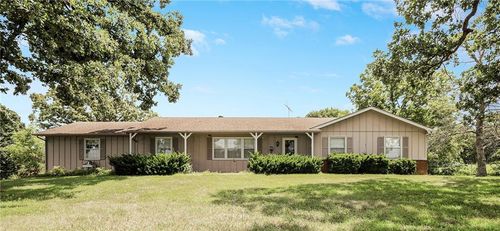 561 Sw County Road O, Holden, MO, 64040-8250 | Card Image