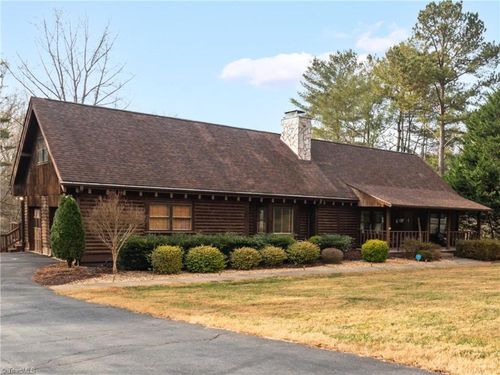 146 Brookdale Dr, Advance, NC, 27006-7612 | Card Image