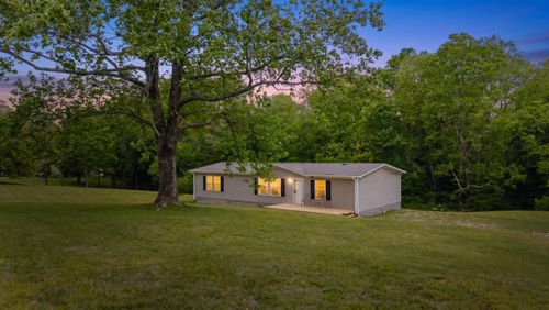584 Casey Rd, Corbin, KY, 40701-8980 | Card Image