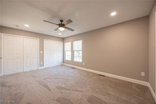 1738 E 298th St, Wickliffe, OH, 44092-1823 | Card Image