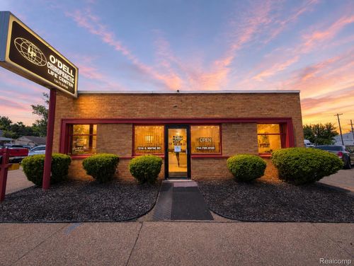 1214 S Wayne Rd, Westland, MI, 48186-4360 | Card Image