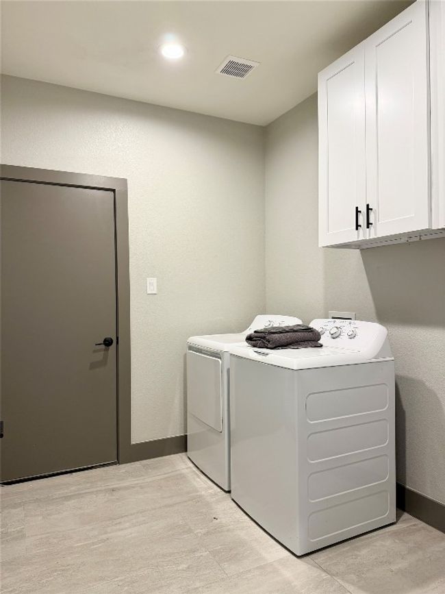 900 Daviot Dr, House other with 3 bedrooms, 2 bathrooms and null parking in Briarcliff TX | Image 31