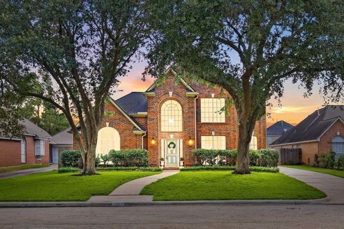 1107 Rosemeadow Dr, Houston, TX, 77094-2919 | Card Image