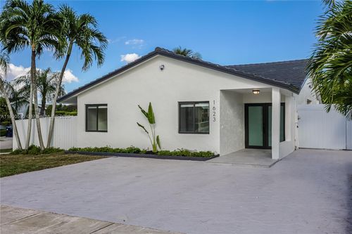 1623 Sw 138th Ct, Miami, FL, 33175-7522 | Card Image