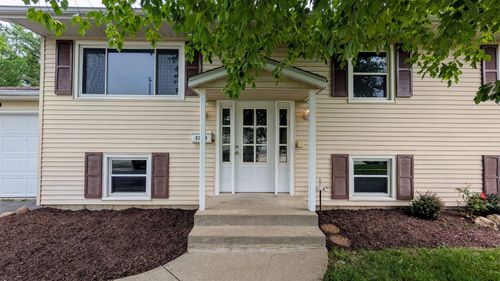 1340 Caswell St, Belvidere, IL, 61008-5746 | Card Image