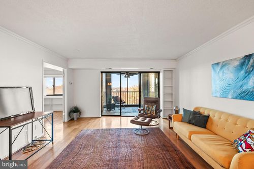 apt-801-5902 Mount Eagle Dr, ALEXANDRIA, VA, 22303-2518 | Card Image