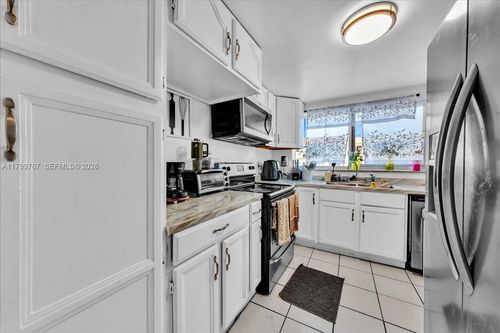 apt-304-2451 Nw 41st Ave, Lauderhill, FL, 33313-3731 | Card Image