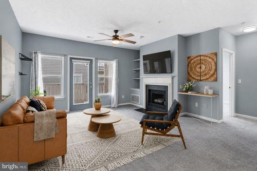 24-14300 Grape Holly Grv, CENTREVILLE, VA, 20121-5818 | Card Image