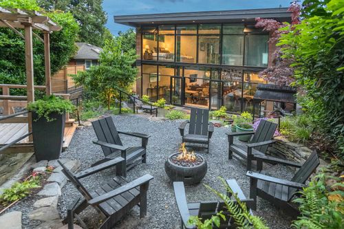 1777 Deep Cove Rd, North Vancouver, BC, V7G1S4 | Card Image