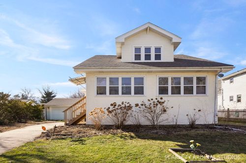 529 E Park Blvd, Villa Park, IL, 60181-2725 | Card Image