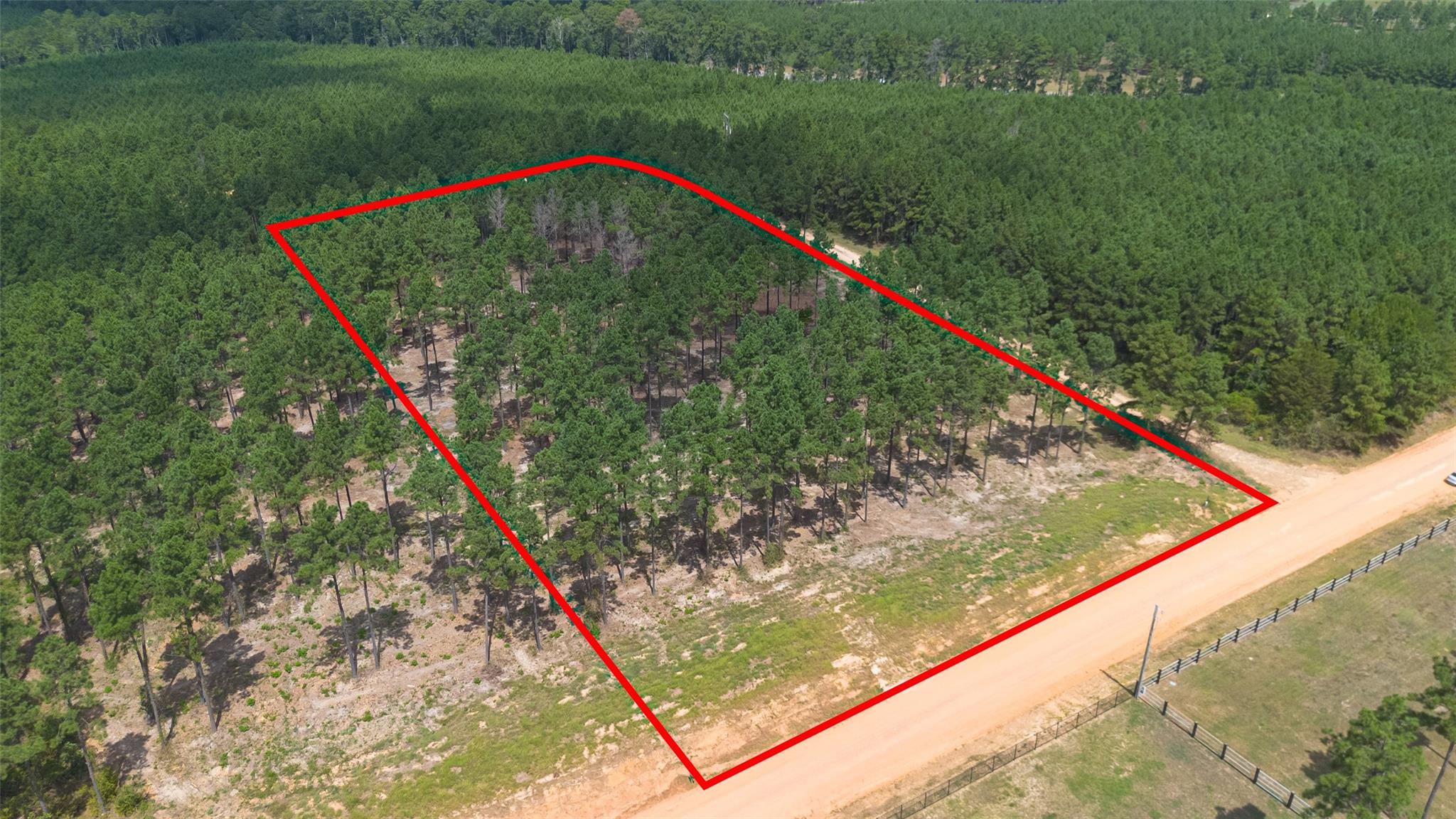 Land in Livingston