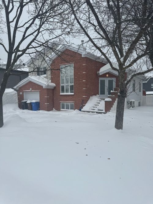 46 Rue De L'Armistice, Blainville, QC, J7C5B9 | Card Image