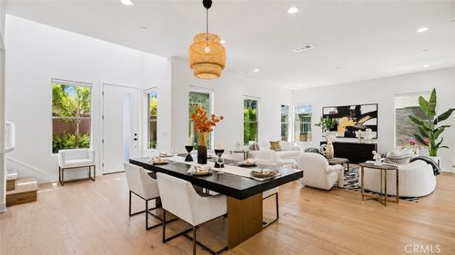 133 Bosal, Irvine, CA, 92618-1482 | Card Image