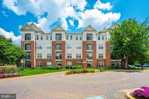 1-418-3851 Aristotle Ct, FAIRFAX, VA, 22030-7489 | Card Image