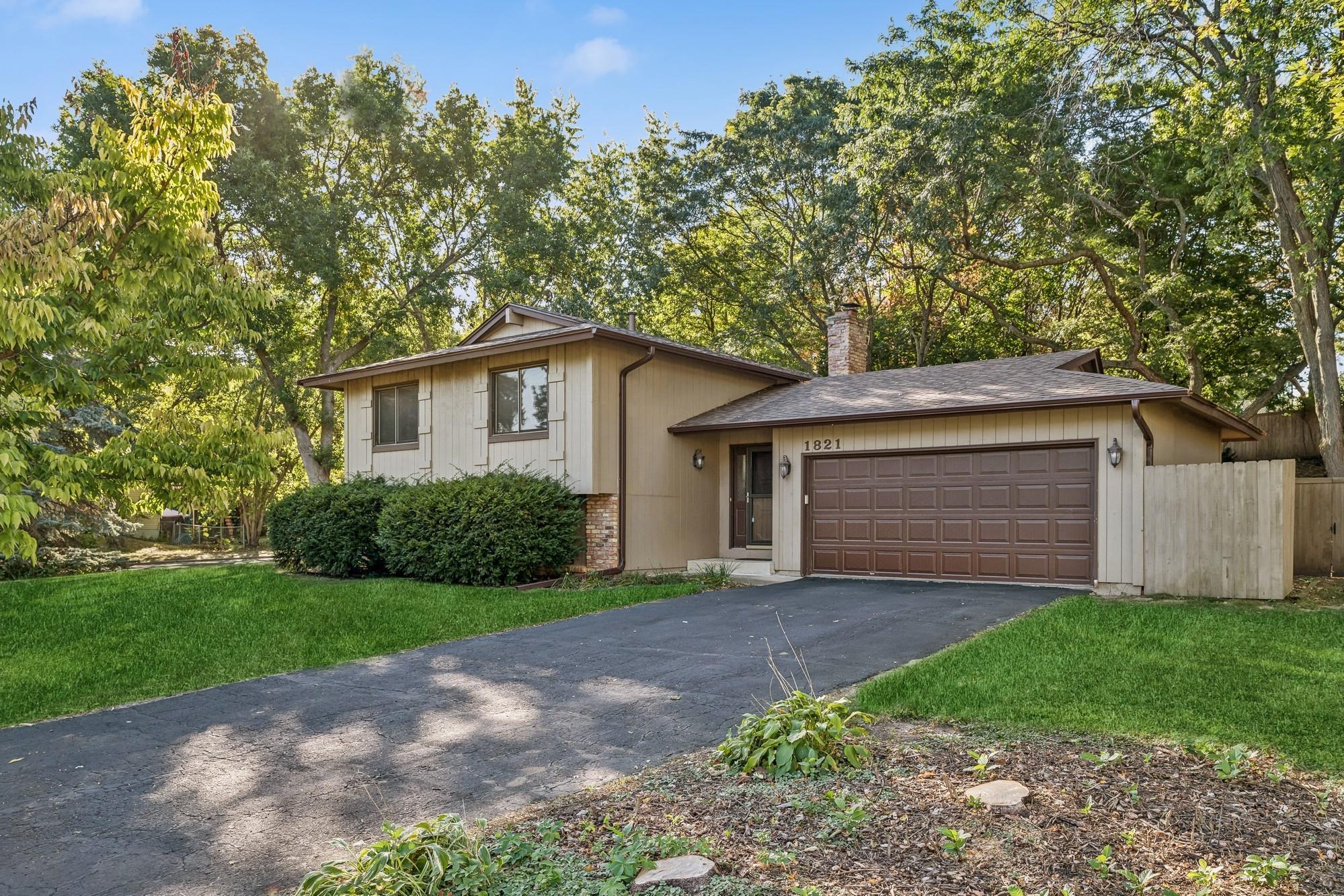 115th St, Burnsville, MN 55337