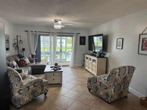 115-121 Wettaw Ln, North Palm Beach, FL, 33408-5706 | Card Image