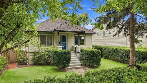 446 Kelly St, New Westminster, BC, V3L3T9 | Card Image