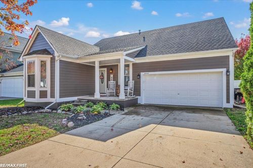 32542 Thatcher St, New Haven, MI, 48048-2996 | Card Image