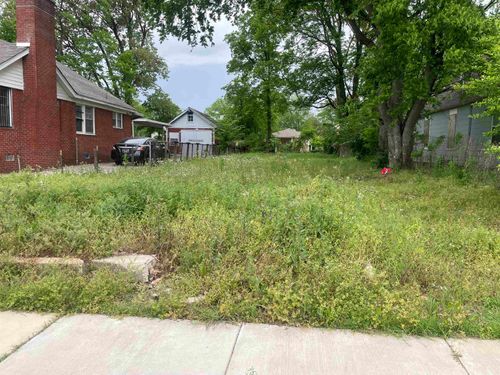 688 Looney Ave, Memphis, TN, 38107-2512 | Card Image