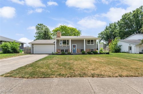 306 Winkler Dr, Rittman, OH, 44270-1053 | Card Image