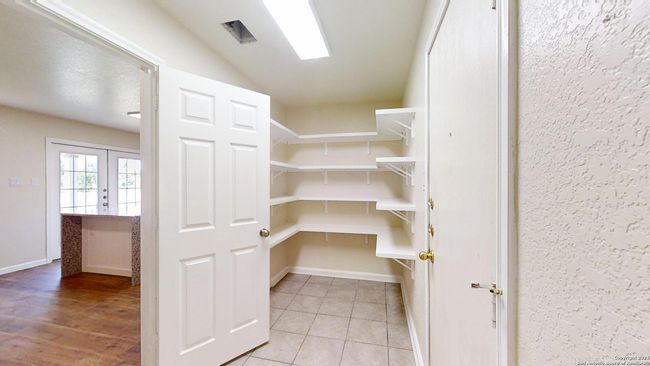 pantry/laundry | Image 11
