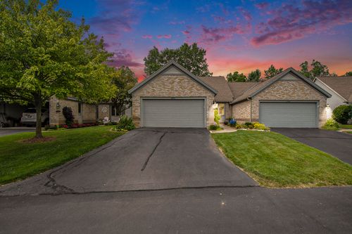 2471 Highridge Ln Se, Grand Rapids, MI, 49546-7537 | Card Image