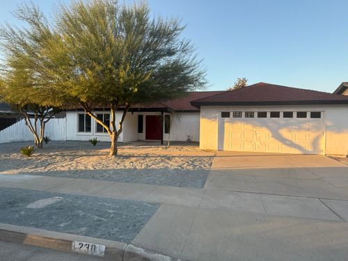 230 E Kennedy Ave, Tulare, CA, 93274-2404 | Card Image