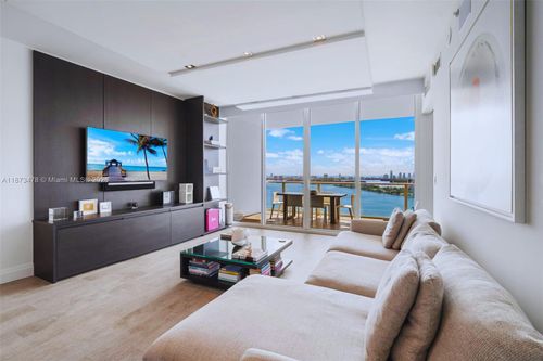 apt-3106-2020 N Bayshore Dr, Miami, FL, 33137-5173 | Card Image