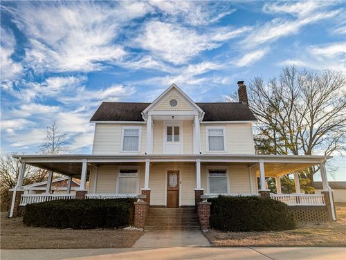 18133 S 1525 Rd, Nevada, MO, 64772-9083 | Card Image