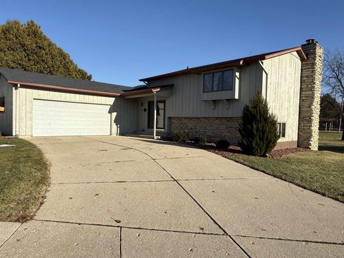 230 11th Ave, Monroe, WI, 53566-1115 | Card Image