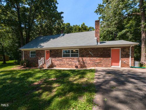 1831 Washington Dr, Hillsborough, NC, 27278-9338 | Card Image