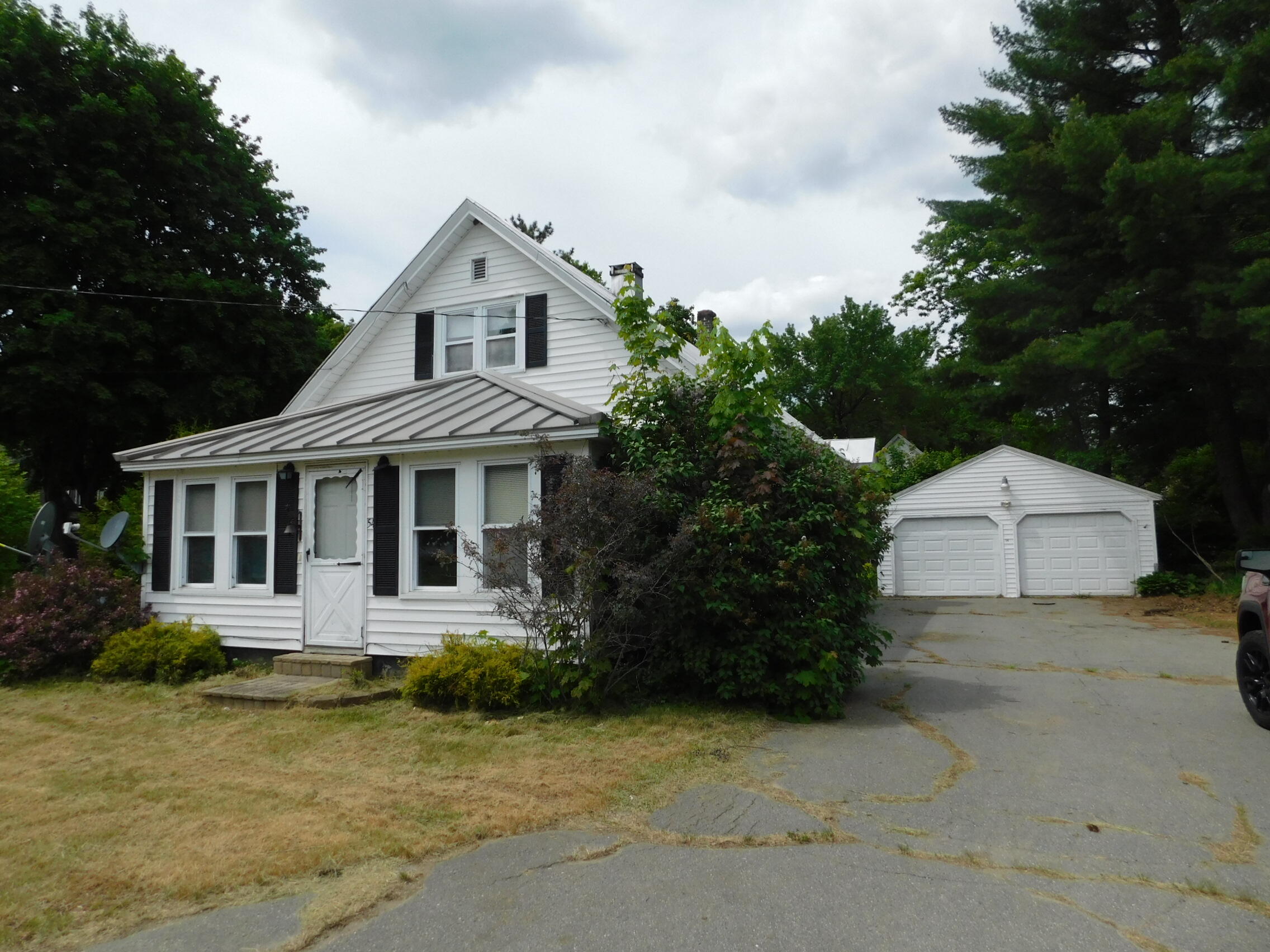 Rollins St, Bingham, ME 04920