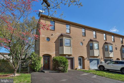 2559 Madison Ave, BETHLEHEM, PA, 18017-3872 | Card Image