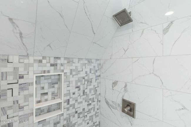 Bath #2 (MBA) | Image 46