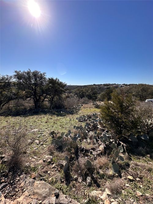 105 Semi Cir, Horseshoe Bay, TX, 78657-6298 | Card Image